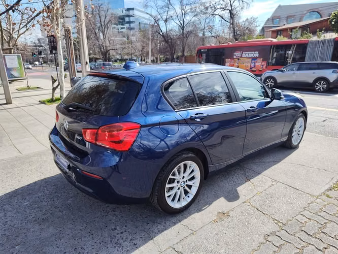 BMW 118 2019