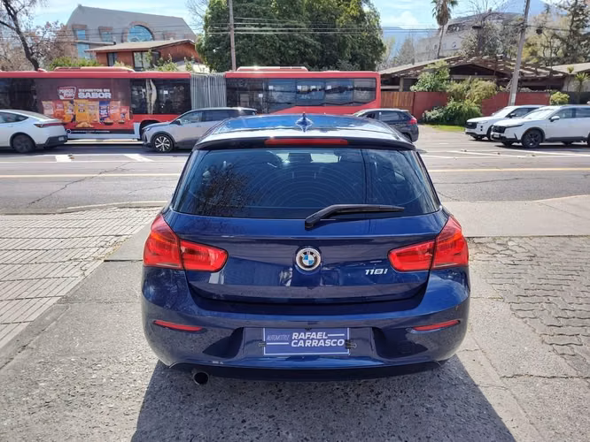 BMW 118 2019