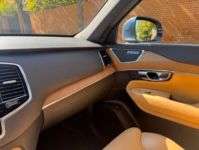 VOLVO XC90 D5 INSCRIPTION - 2018 | 2854