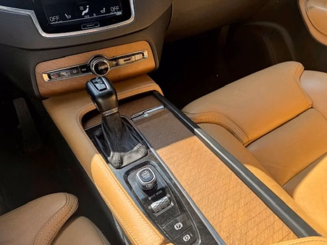 VOLVO XC90 D5 INSCRIPTION - 2018 | 2854