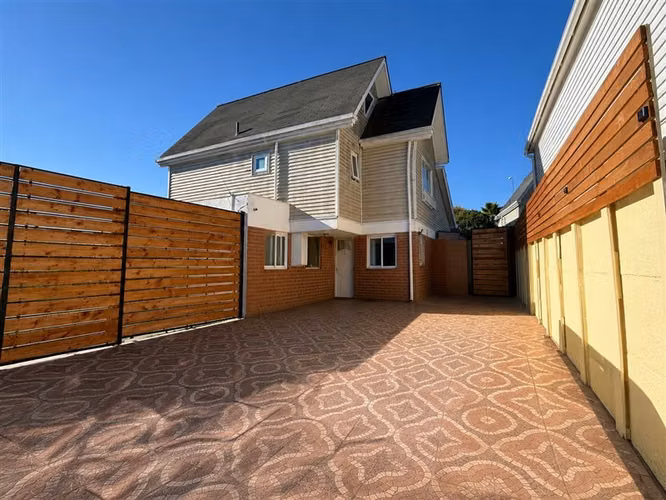 Casa en venta de 5 dormitorios Curauma
