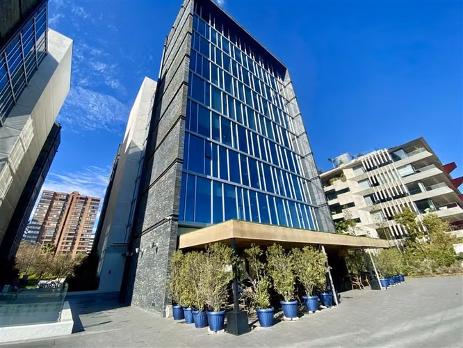 Arriendo oficina Vitacura Kennedy Gerónimo de Alderete