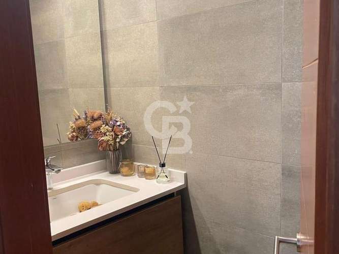 Depto. Venta en Zona Exclusiva en 1er Piso - Imagen 3
