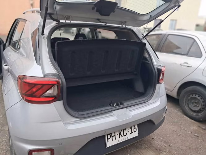URGENTE - HERMOSO SUV HYUNDAI VENUE