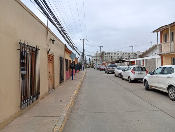 TERRENO COMERCIAL A PASOS DE AVENIDA DE AGUIRRE