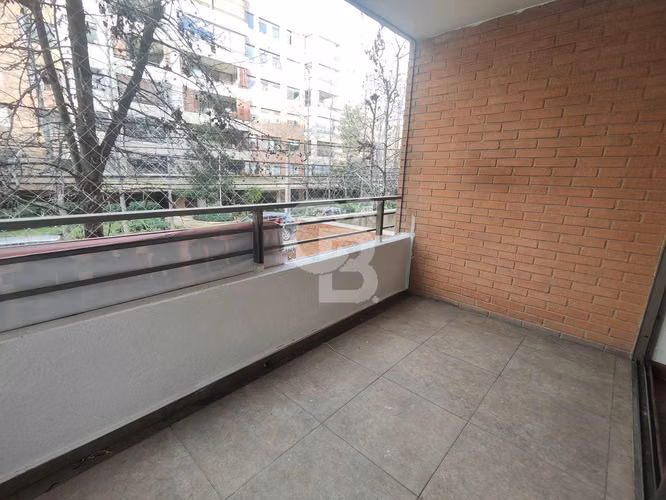Excelente Dpto. en Barrio Las Lilas 3D 2B 2Est 1Bod