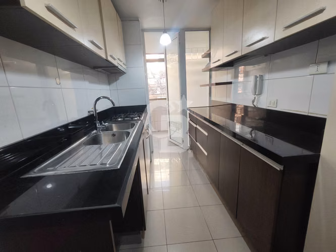 Excelente Dpto. en Barrio Las Lilas 3D 2B 2Est 1Bod