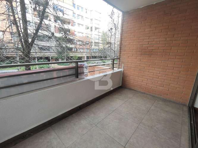Excelente Dpto. en Barrio Las Lilas 3D 2B 2Est 1Bod