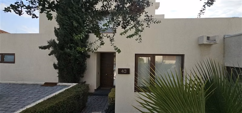 Casa en venta de 3 dorm. en Colina