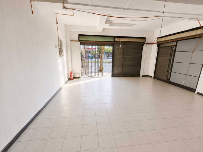 Gran Arriendo Local Comercial 80m² Independencia (180806) - Imagen 4