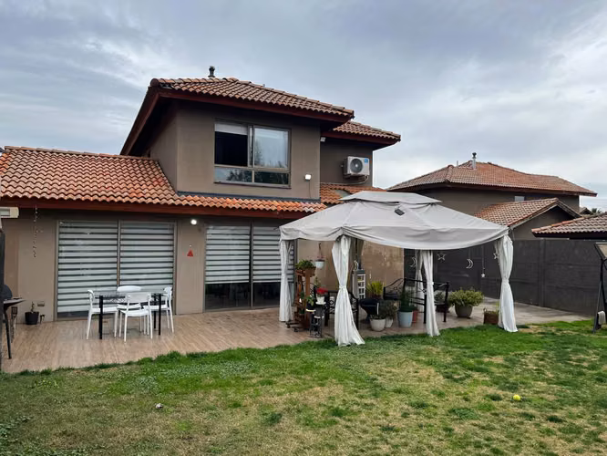 SE VENDE HERMOSA CASA EN CONDOMINIO LA SIEMBRA. MACHALÍ