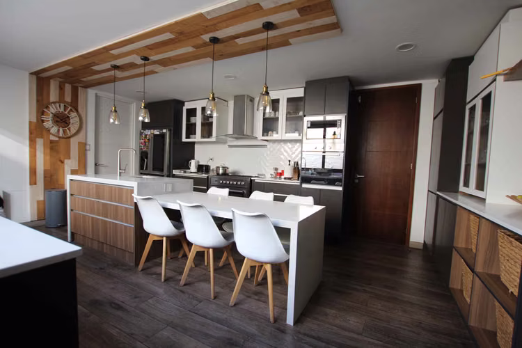 VENTA CASA EN CONDOMINIO 7HAB 5BA CALERA DE TANGO
