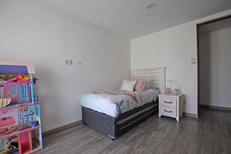 VENTA CASA EN CONDOMINIO 7HAB 5BA CALERA DE TANGO