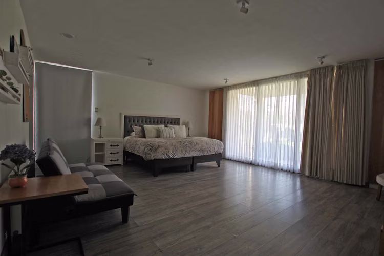 VENTA CASA EN CONDOMINIO 7HAB 5BA CALERA DE TANGO