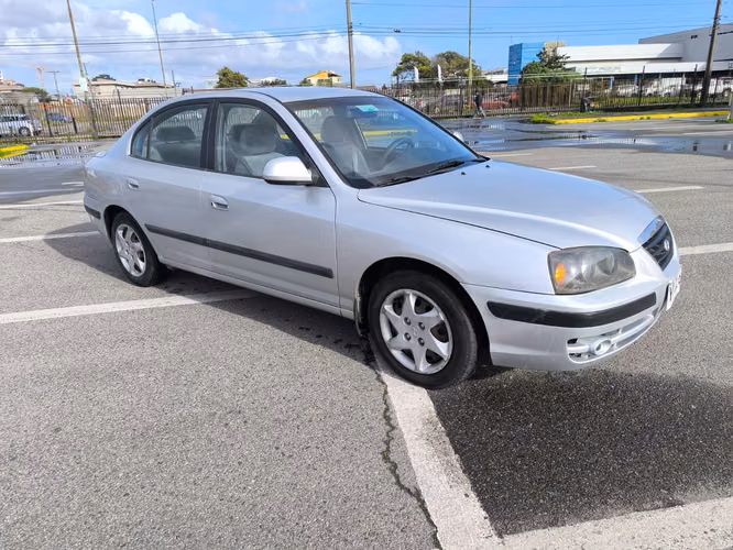 Hyundai Elantra 1.600 cc 2005