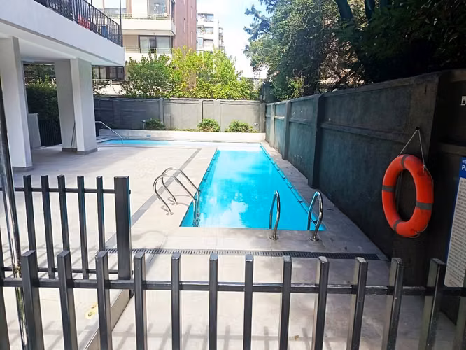 Precioso, amplio, luminoso, cómodo y moderno departamento en Providencia - Imagen 14