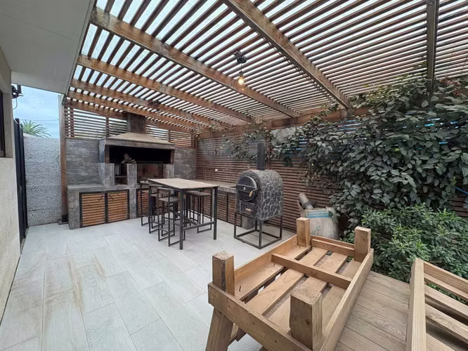 Casa con piscina y quincho, 9 Km cerca Ovalle (180823)