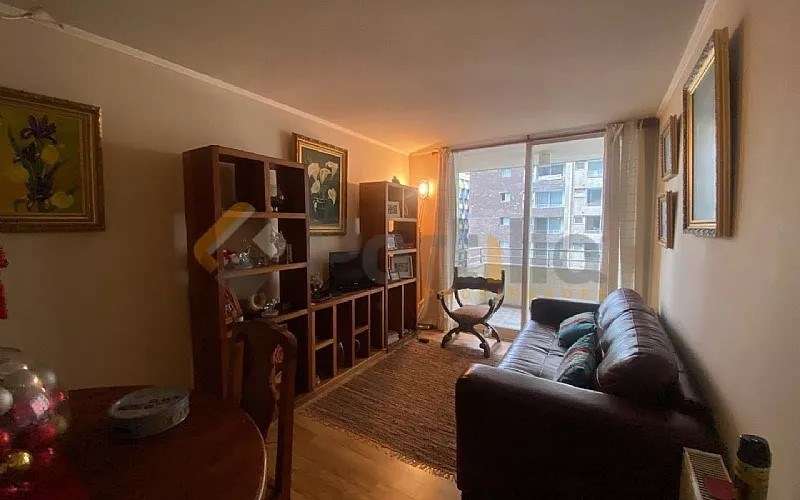 Casa en venta de 3 dorm. en Las Condes - Imagen 2