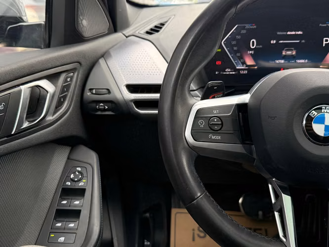 BMW 118 SPORT 2025