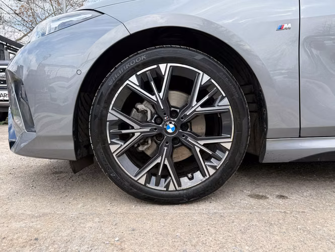 BMW 118 SPORT 2025