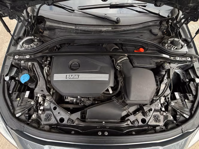 BMW 118 SPORT 2025