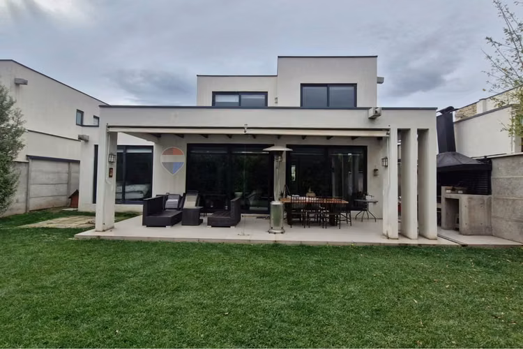 Hermosa casa mediterránea a la venta en chicureo - Imagen 27