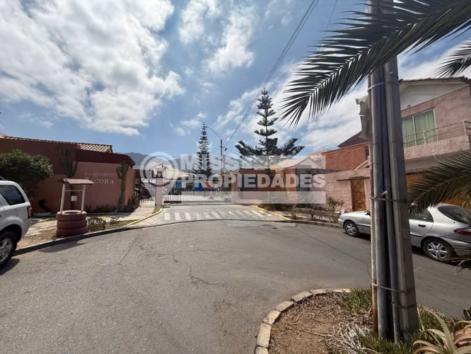 VENDE CASA CONDOMINIO TACORA,  ANTOFAGASTA