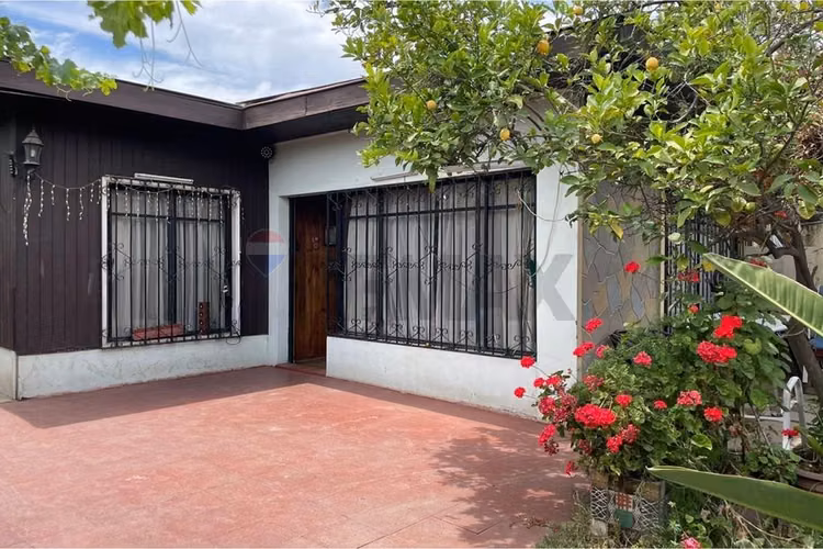 Casa 482 mt.2 - entre metro parron y lo ovalle - Imagen 9