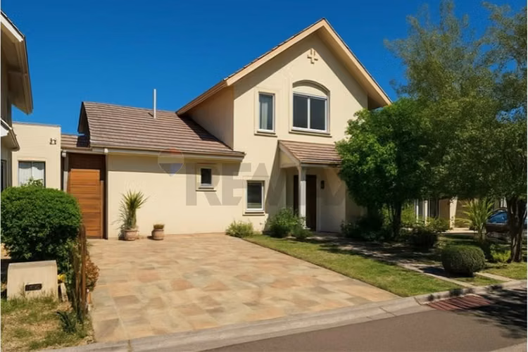 Casa aislada 3d, 3b y 2e condominio