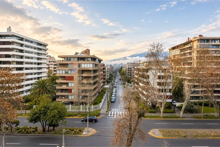 Se vende departamento en el bosque, providencia