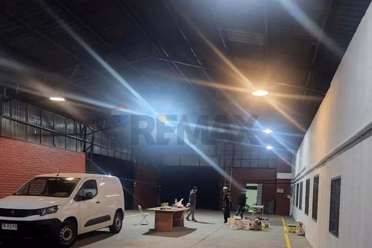 Arriende en la reina: oportunidad única comercial - Imagen 12