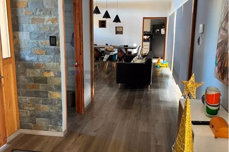 "hogar perfecto en colbún: modernidad y confort"