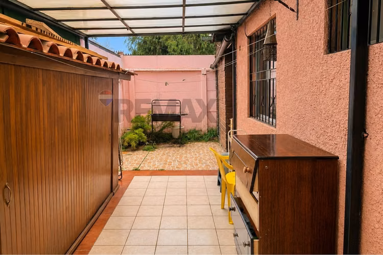 Acogedora casa en estación central - Imagen 27