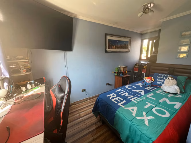 OPORTUNIDAD DE CASA EN VALLE LO CAMPINO 4D 2B QUILICURA - Imagen 8