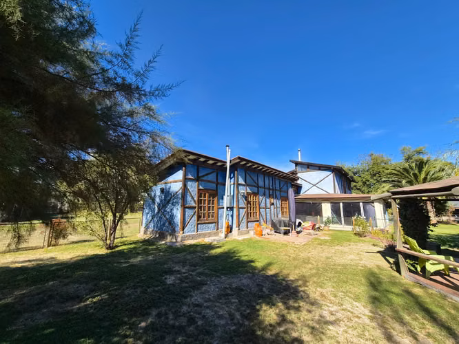 ARRIENDO PARCELA 5000M2, PISCINA Y CASA DE 3 PISOS, LAMPA