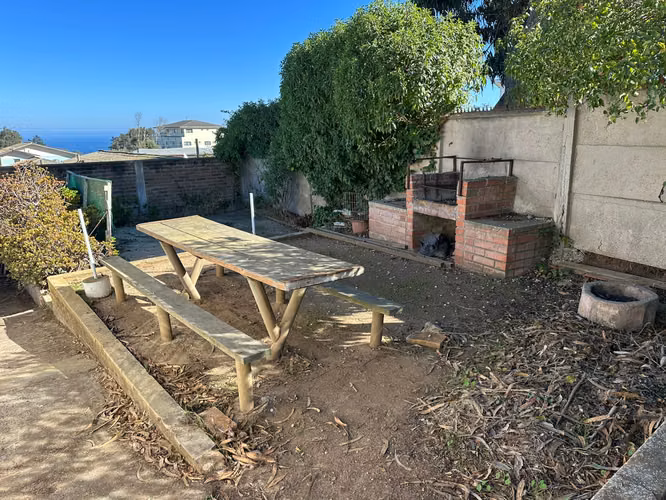 CASA EN VENTA EL QUISCO 4D 2B 350M2 - Imagen 5