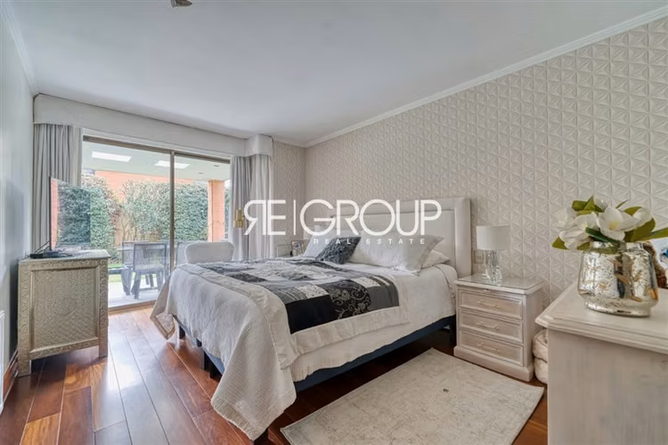 Casa en venta de 4 dorm. en Lo Barnechea