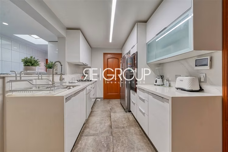Casa en venta de 4 dorm. en Lo Barnechea