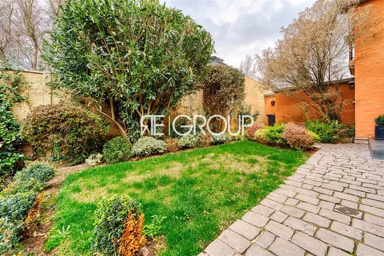 Casa en venta de 4 dorm. en Lo Barnechea