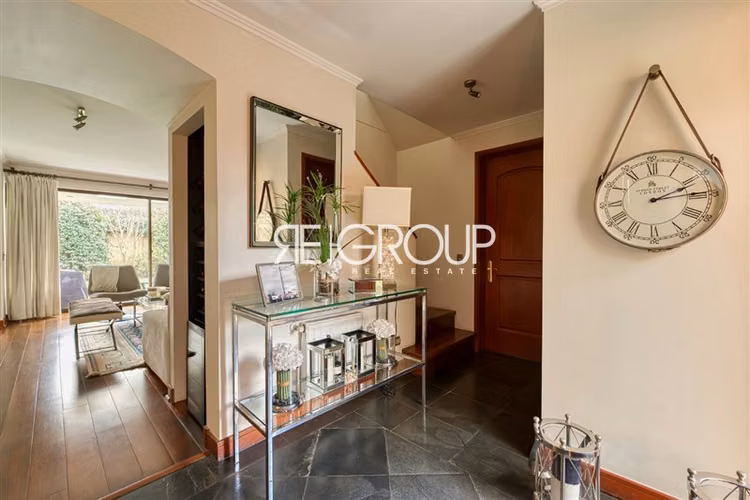 Casa en venta de 4 dorm. en Lo Barnechea