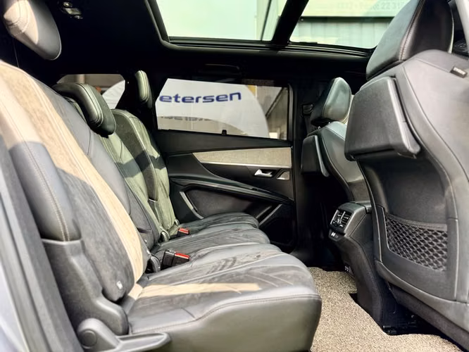 PEUGEOT 5008 GT BLACK PACK BLUEHDI 130 EAT8 - 2024 | 2940 - Imagen 19