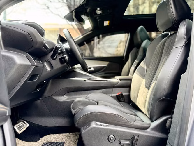 PEUGEOT 5008 GT BLACK PACK BLUEHDI 130 EAT8 - 2024 | 2940 - Imagen 14