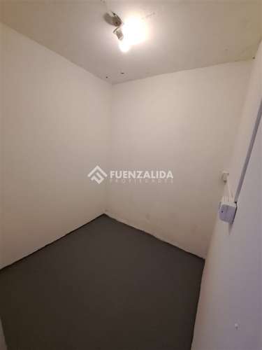 Excelente oficina en venta a pasos Costanera Center - Imagen 11