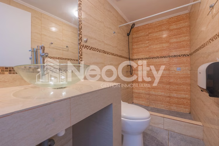 EN ARRIENDO LINDA CASA CON AMPLIOS ESPACIOS
