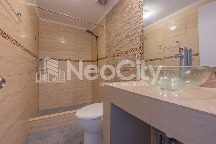 EN ARRIENDO LINDA CASA CON AMPLIOS ESPACIOS