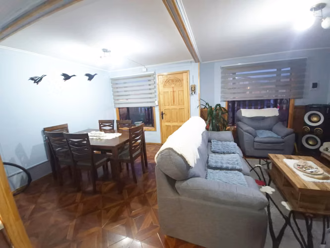 CASA AMPLIADA EN PUERTO NATALES - Imagen 2