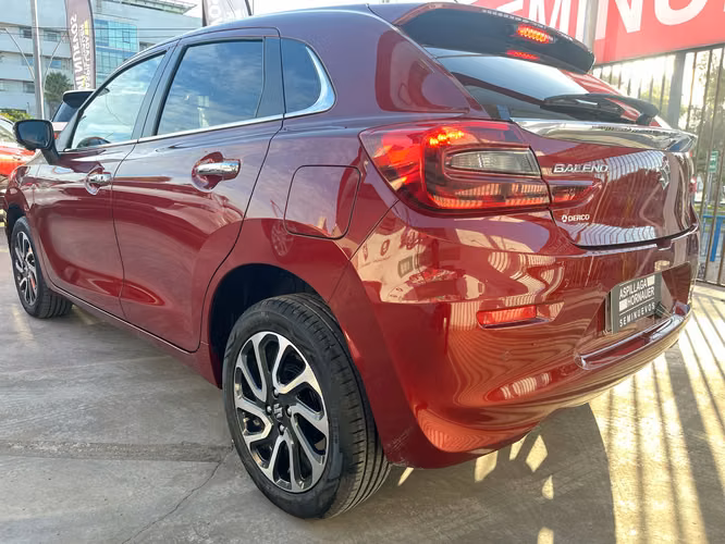 SUZUKI BALENO GLX MT 2025