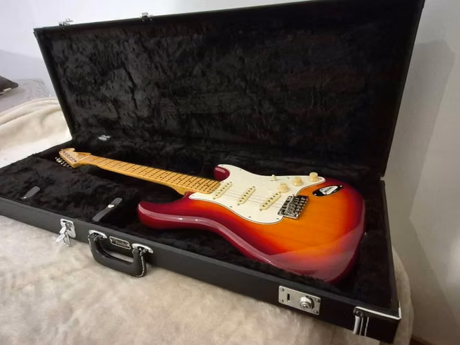 Fender stratocaster - Imagen 3