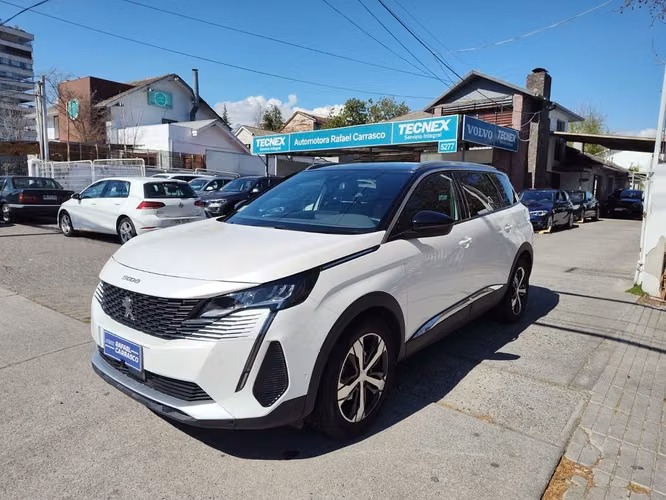 PEUGEOT 5008 2024