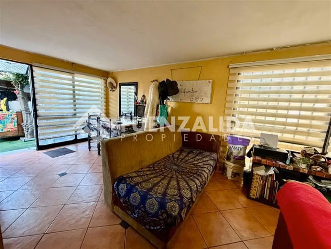 Casa en venta de 4 dorm + 2 Baños + 2 Estac. en Maipú